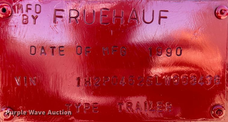 image for item DO1130 1990 Fruehauf  flatbed trailer