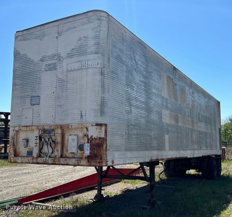 image for item DO1132 1969 Fruehauf  dry van trailer