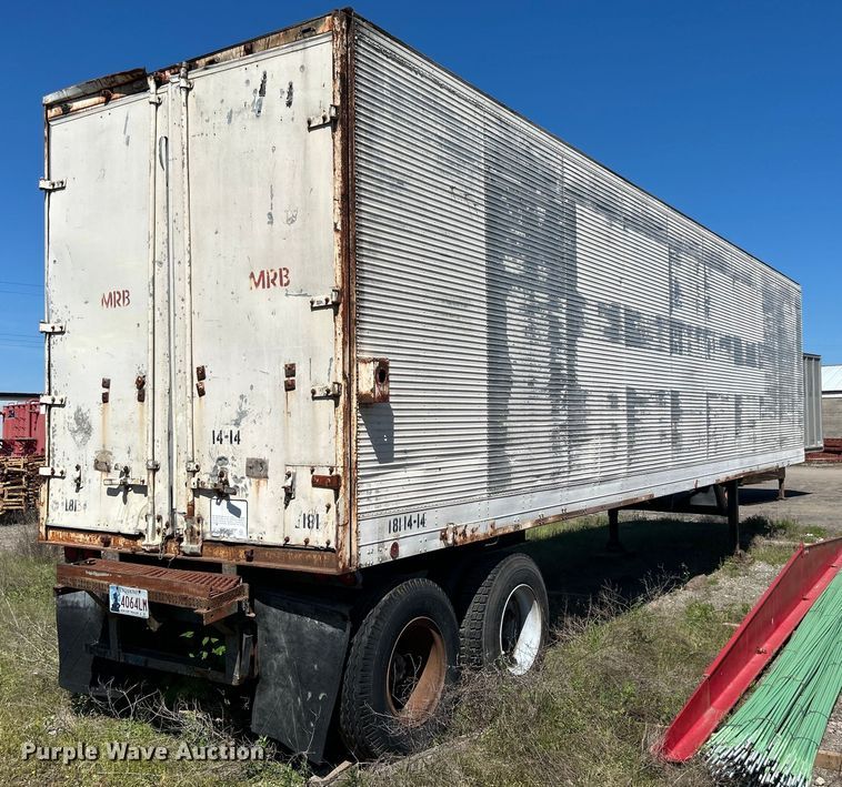 image for item DO1132 1969 Fruehauf  dry van trailer
