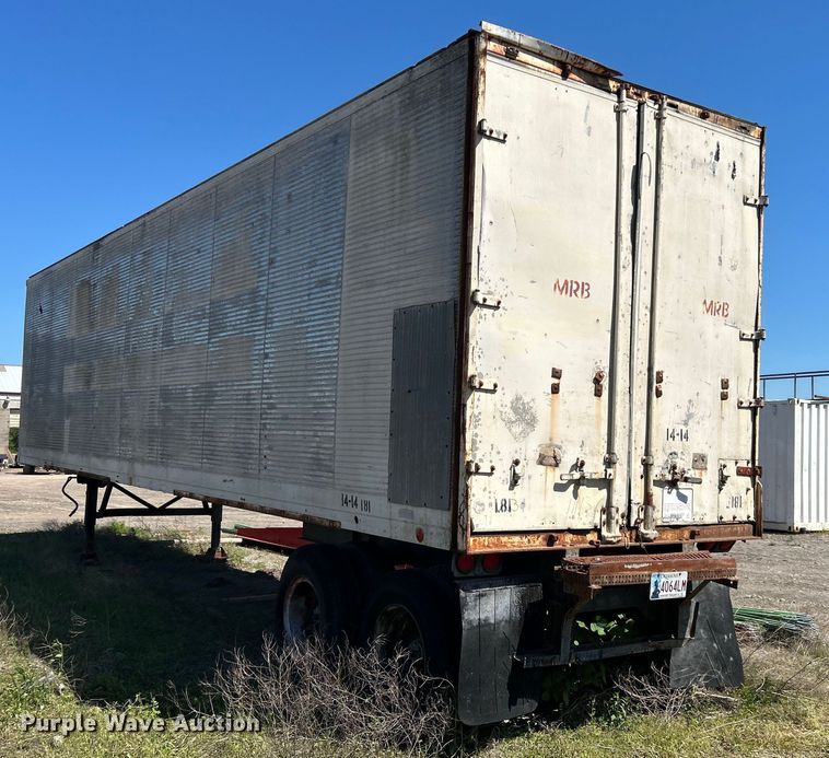 image for item DO1132 1969 Fruehauf  dry van trailer