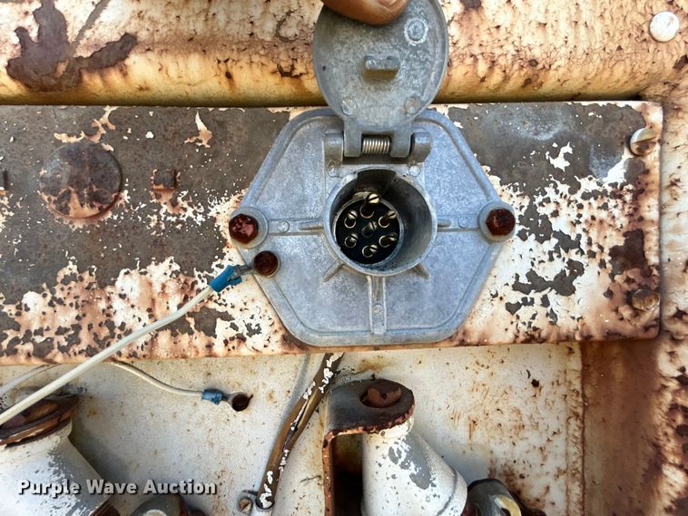 image for item DO1132 1969 Fruehauf  dry van trailer