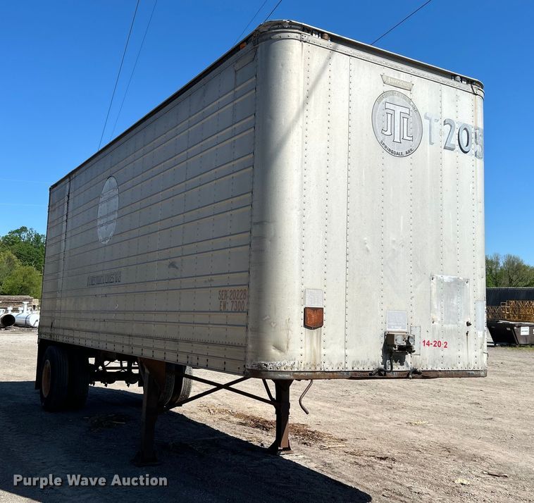 image for item DO1134 1970 American Trailers, Inc. dry van trailer