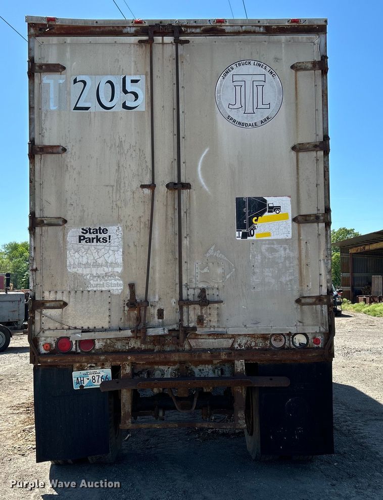 image for item DO1134 1970 American Trailers, Inc. dry van trailer