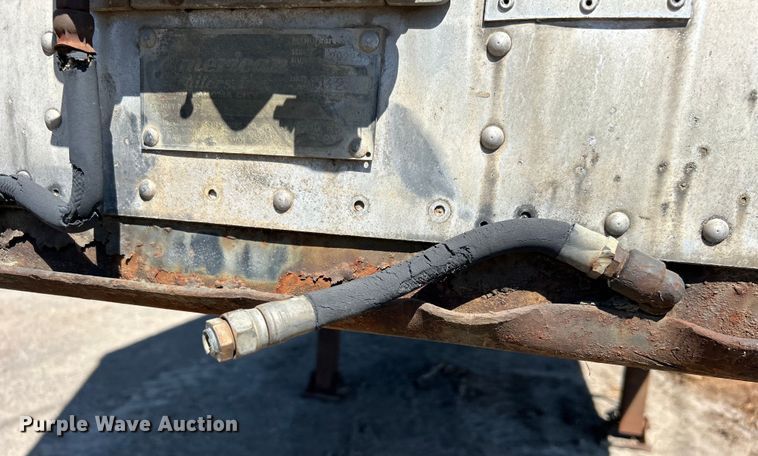 image for item DO1134 1970 American Trailers, Inc. dry van trailer