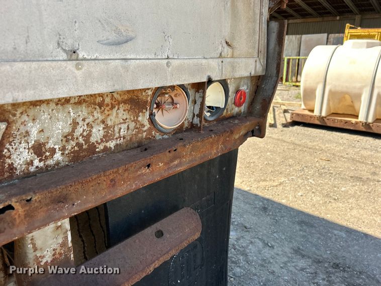 image for item DO1134 1970 American Trailers, Inc. dry van trailer