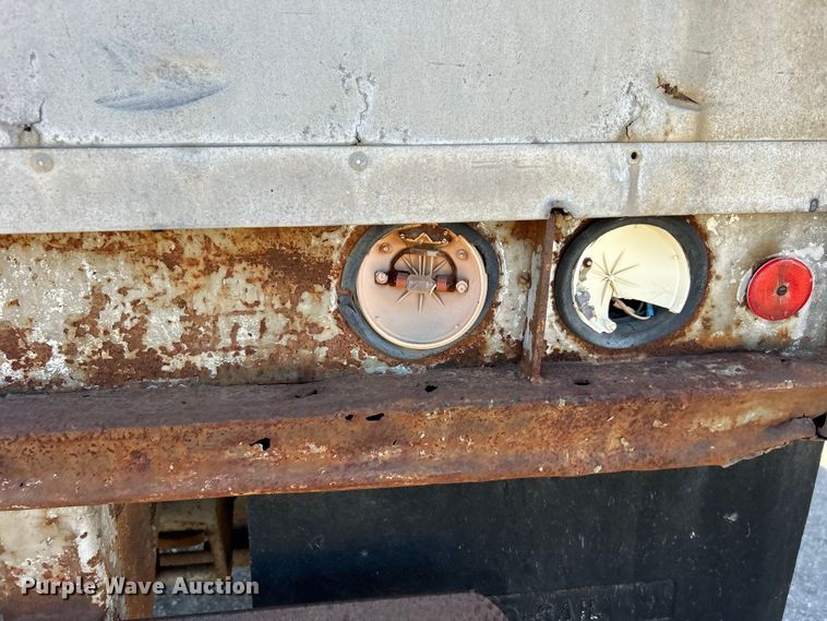 image for item DO1134 1970 American Trailers, Inc. dry van trailer