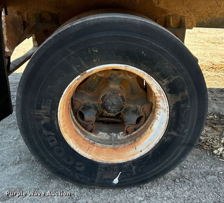 image for item DO1134 1970 American Trailers, Inc. dry van trailer