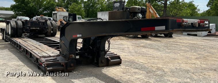 image for item DO1153 1989 Landoll Corp. lowboy equipment trailer