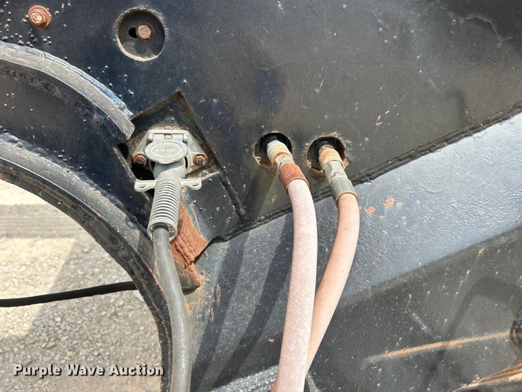 image for item DO1153 1989 Landoll Corp. lowboy equipment trailer