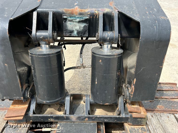 image for item DO1153 1989 Landoll Corp. lowboy equipment trailer