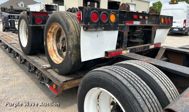 image for item DO1153 1989 Landoll Corp. lowboy equipment trailer