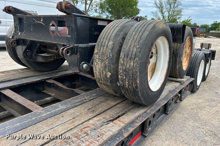 image for item DO1153 1989 Landoll Corp. lowboy equipment trailer