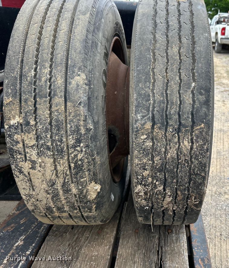 image for item DO1153 1989 Landoll Corp. lowboy equipment trailer