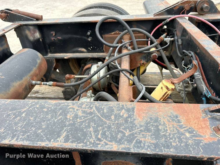 image for item DO1153 1989 Landoll Corp. lowboy equipment trailer