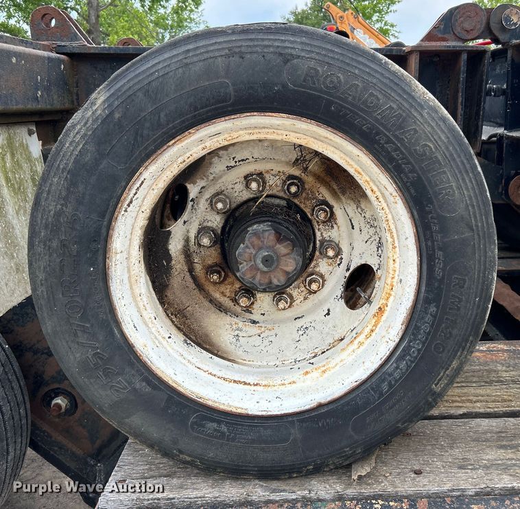 image for item DO1153 1989 Landoll Corp. lowboy equipment trailer