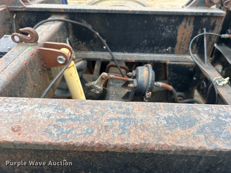 image for item DO1153 1989 Landoll Corp. lowboy equipment trailer