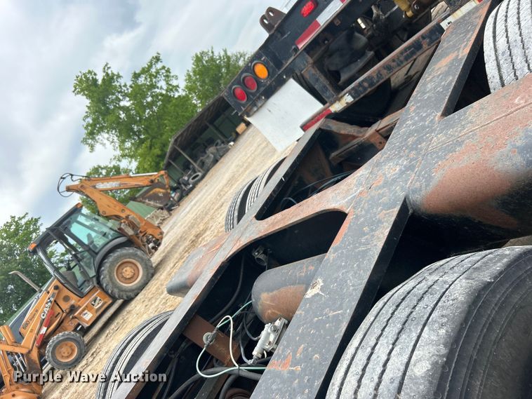 image for item DO1153 1989 Landoll Corp. lowboy equipment trailer