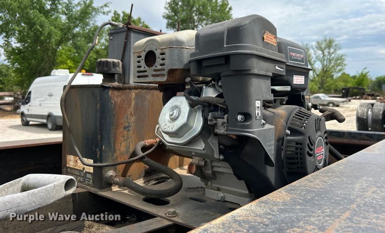 image for item DO1153 1989 Landoll Corp. lowboy equipment trailer