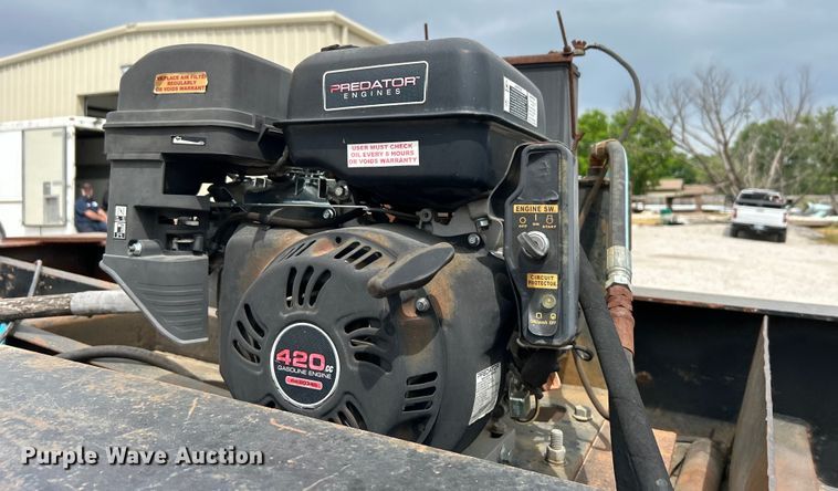 image for item DO1153 1989 Landoll Corp. lowboy equipment trailer