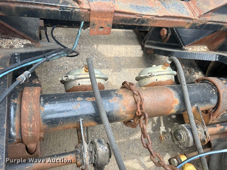 image for item DO1153 1989 Landoll Corp. lowboy equipment trailer