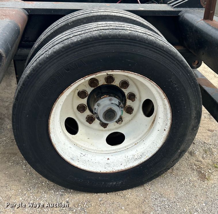 image for item DO1153 1989 Landoll Corp. lowboy equipment trailer