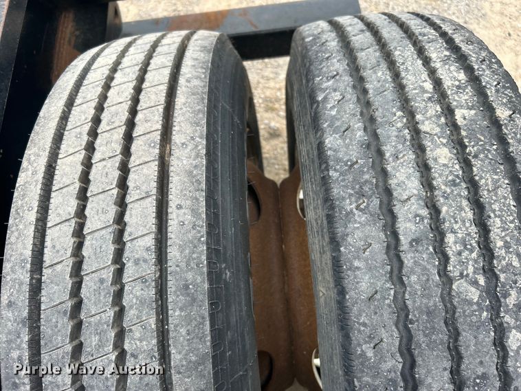 image for item DO1153 1989 Landoll Corp. lowboy equipment trailer