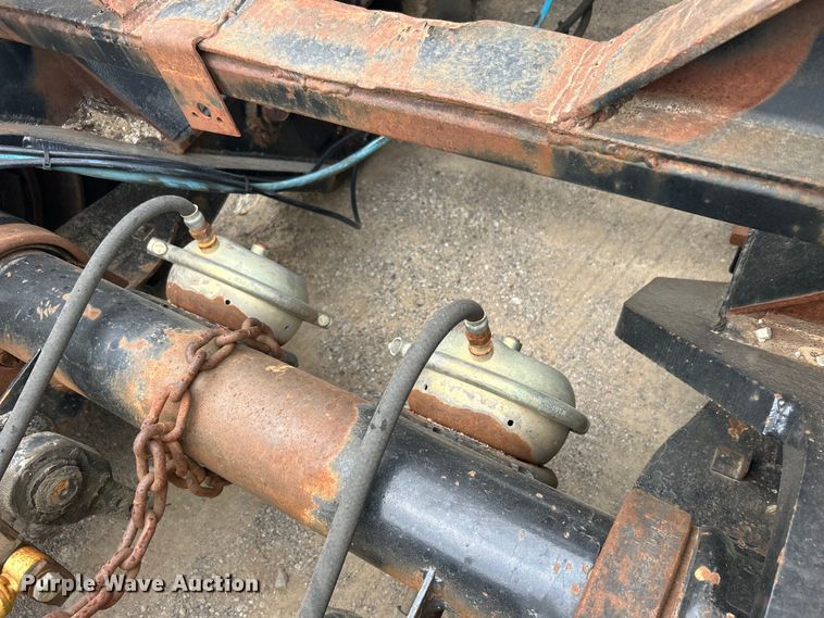 image for item DO1153 1989 Landoll Corp. lowboy equipment trailer