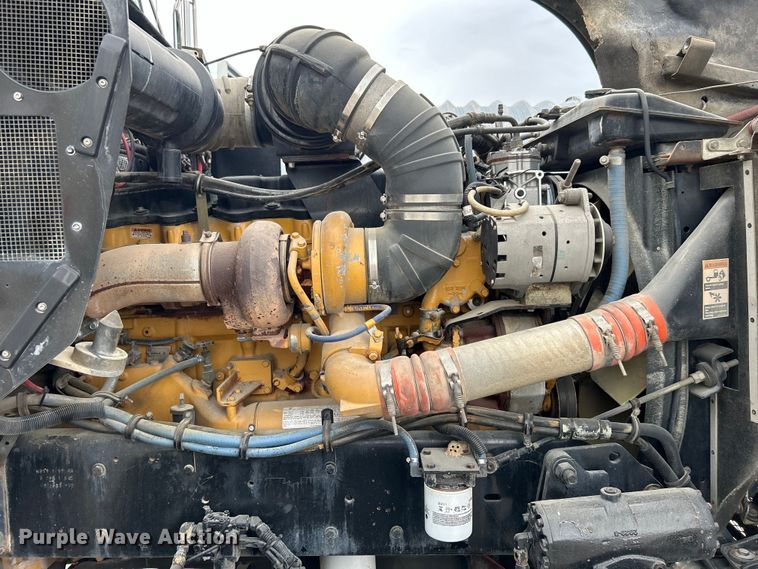 image for item DO1154 1999 Kenworth T800 semi truck