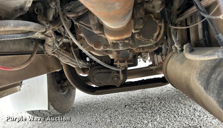 image for item DO1154 1999 Kenworth T800 semi truck