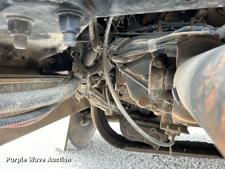 image for item DO1154 1999 Kenworth T800 semi truck