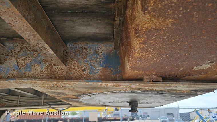 image for item DP0855 1999 Trail King TK70SA-462 drop deck trailer