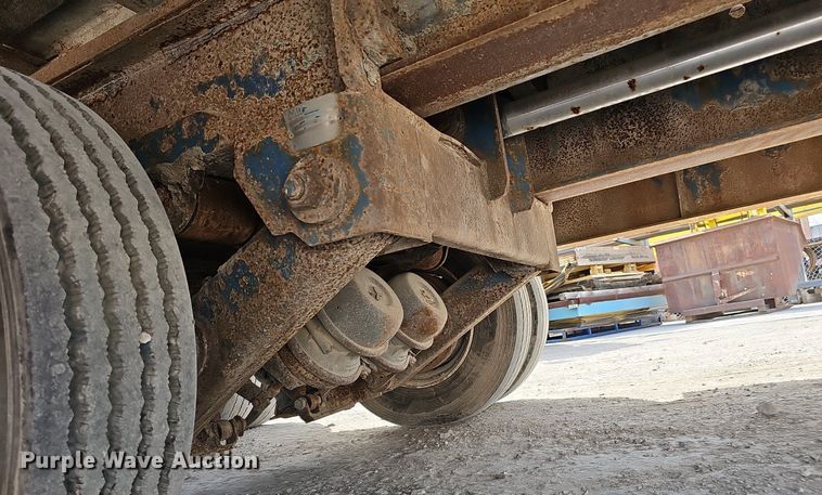 image for item DP0855 1999 Trail King TK70SA-462 drop deck trailer