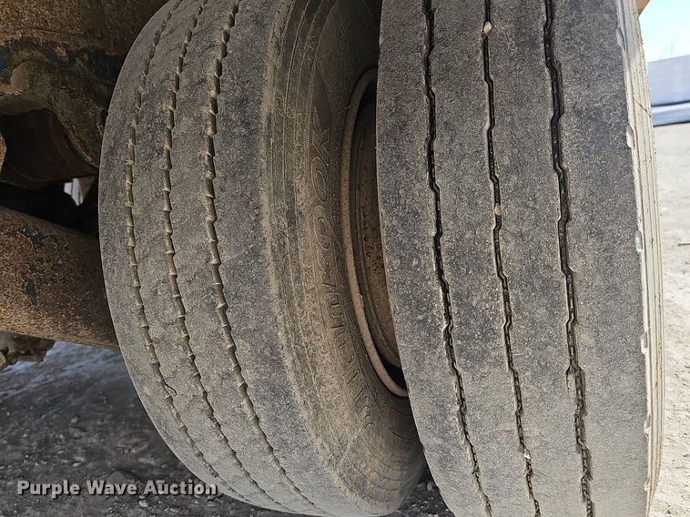 image for item DP0855 1999 Trail King TK70SA-462 drop deck trailer