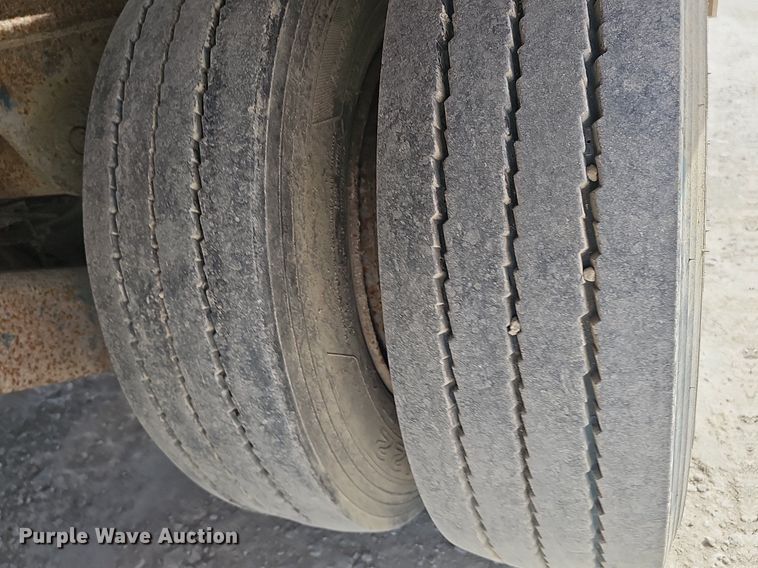 image for item DP0855 1999 Trail King TK70SA-462 drop deck trailer