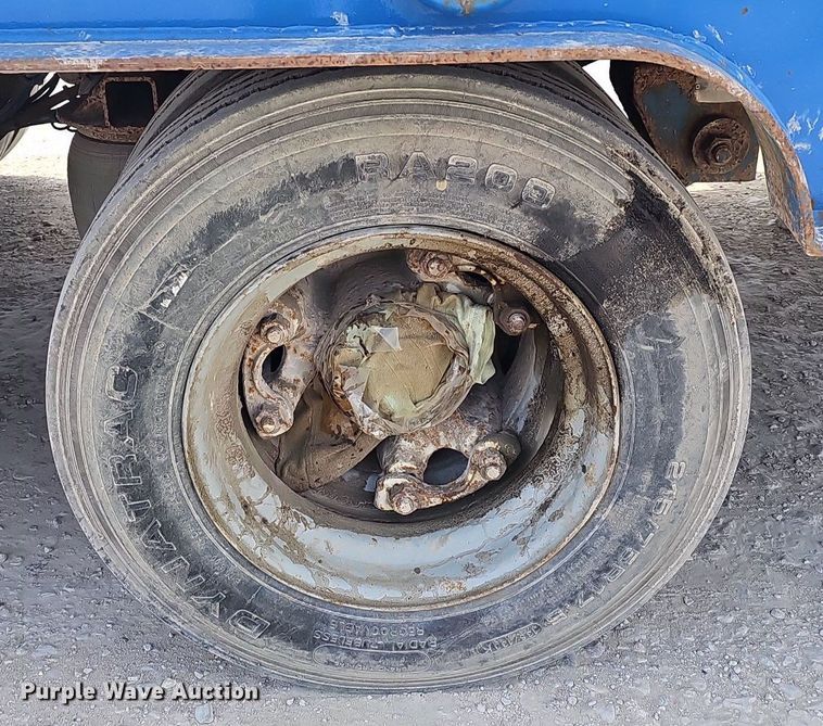 image for item DP0855 1999 Trail King TK70SA-462 drop deck trailer