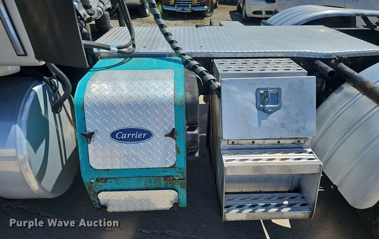 image for item DP0886 2015 Freightliner Cascadia  semi truck