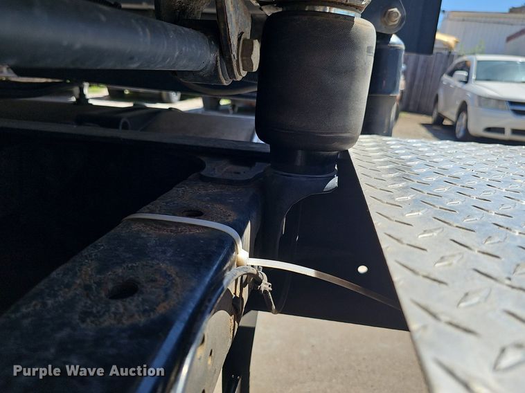 image for item DP0886 2015 Freightliner Cascadia  semi truck