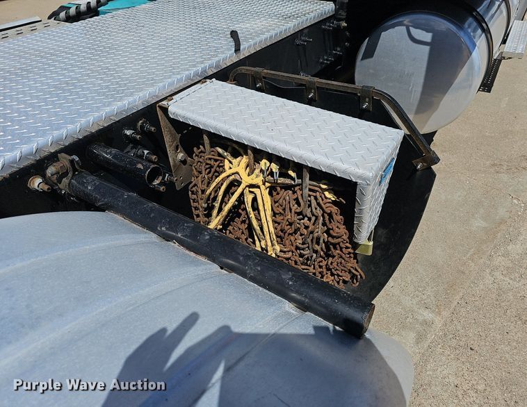 image for item DP0886 2015 Freightliner Cascadia  semi truck