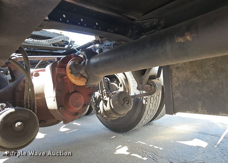 image for item DP0886 2015 Freightliner Cascadia  semi truck