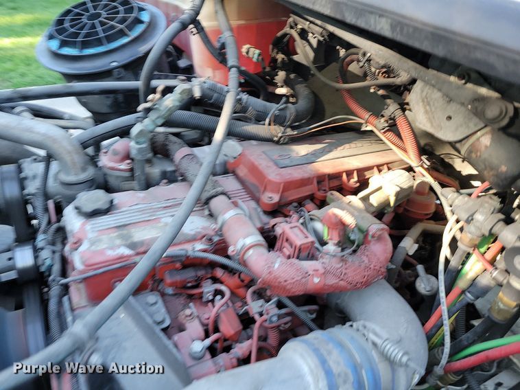 image for item DP1442 2010 Freightliner Business Class M2 semi truck