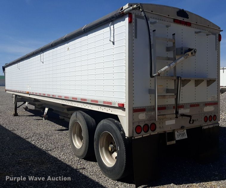 image for item DP2713 1997 Wilson  DWH-400 grain trailer