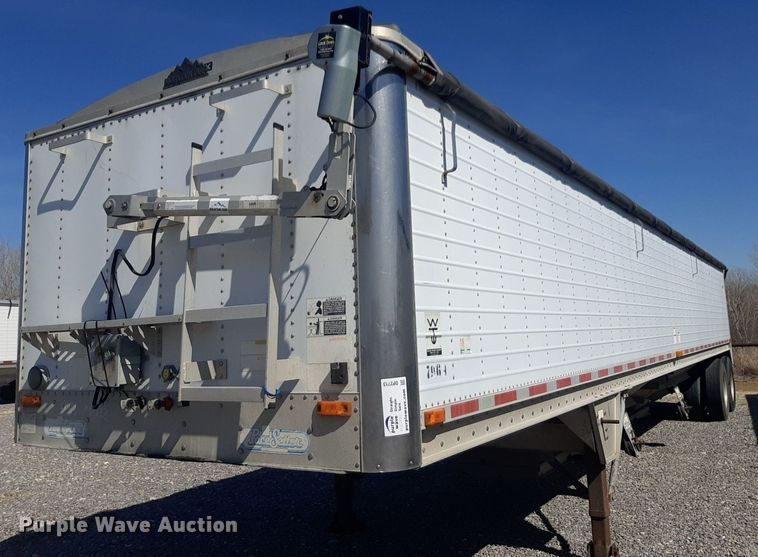 image for item DP2713 1997 Wilson  DWH-400 grain trailer