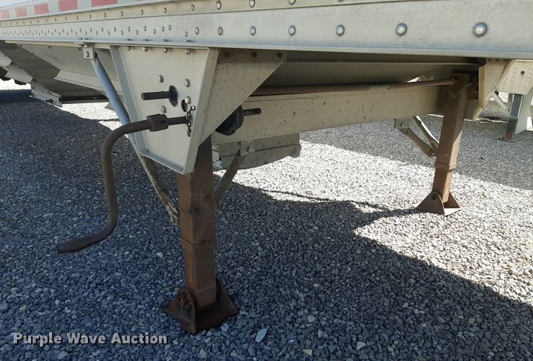 image for item DP2713 1997 Wilson  DWH-400 grain trailer