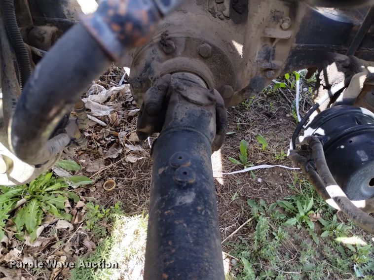 image for item DQ6098 2000 Sterling  L7500 semi truck