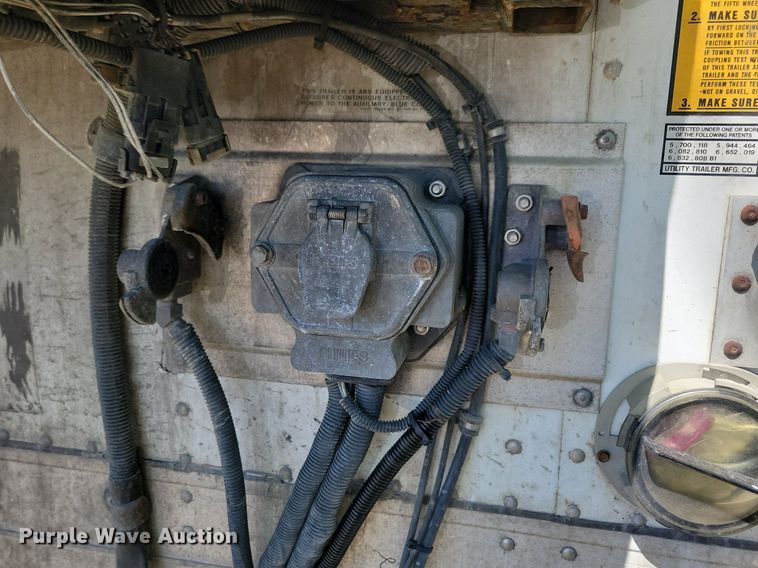 image for item DR4282 2012 Utility refrigerated van trailer