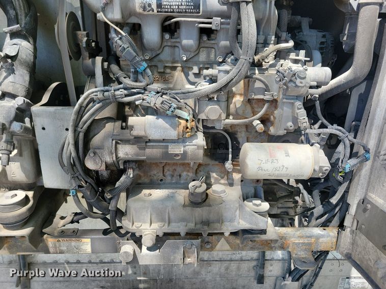 image for item DR4282 2012 Utility refrigerated van trailer