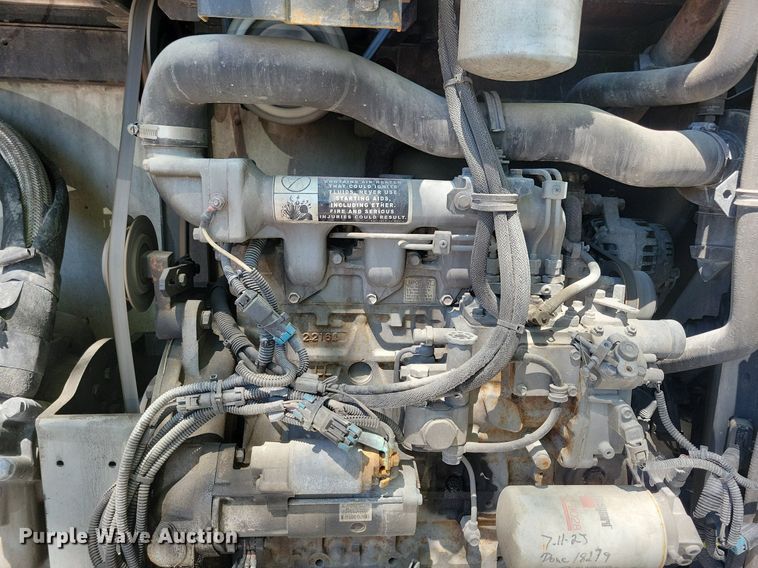 image for item DR4282 2012 Utility refrigerated van trailer