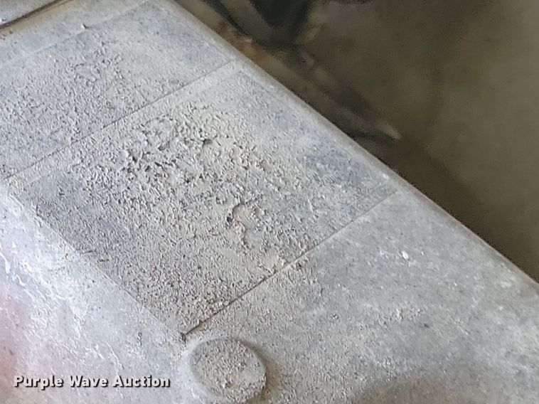 image for item DR4282 2012 Utility refrigerated van trailer