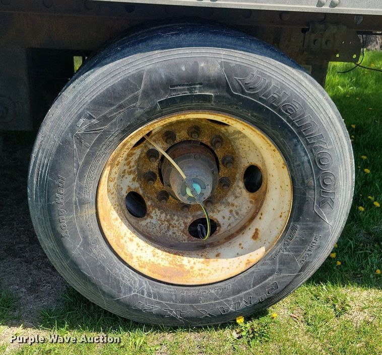 image for item DR4282 2012 Utility refrigerated van trailer