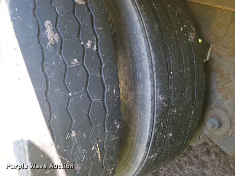 image for item DR4282 2012 Utility refrigerated van trailer